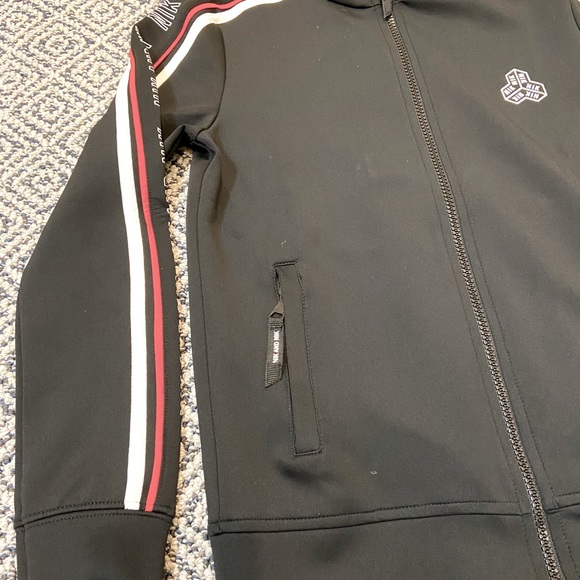 🎉 GUC! 🎉 Nik & Nik Size 10 Black with Red-White Piping Full-Zip Jacket - Picture 5 of 7